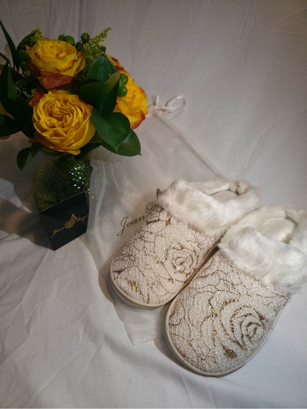 Source Unknown Cream Floral Faux-Fur Trim Slip-On Slippers